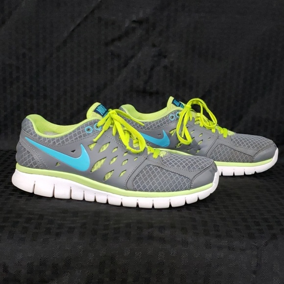 Nike Shoes - Nike Flex 2013 Run